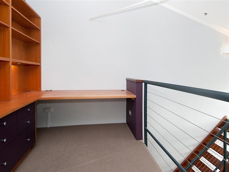 103/53 Vernon Terrace, Teneriffe QLD 4005