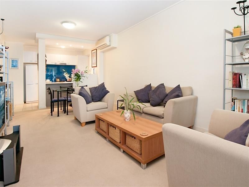 204/71 Beeston Street, Teneriffe QLD 4005