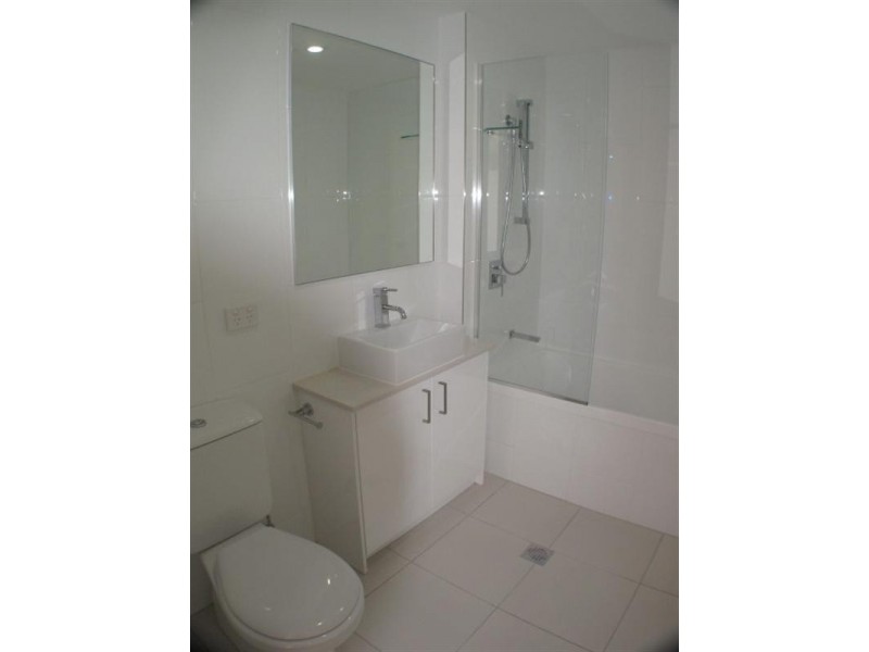 308/20 Playfield Street, Chermside QLD 4032