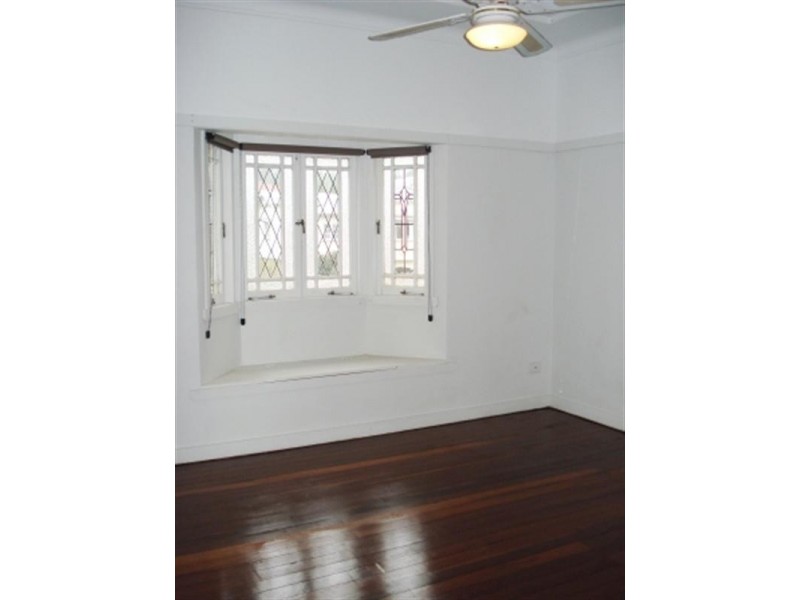 5 Carroll Crescent, Grange QLD 4051