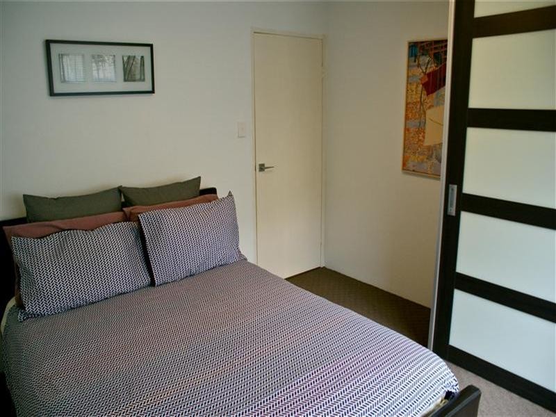 3/18 Wellington Street, Brisbane QLD 4000