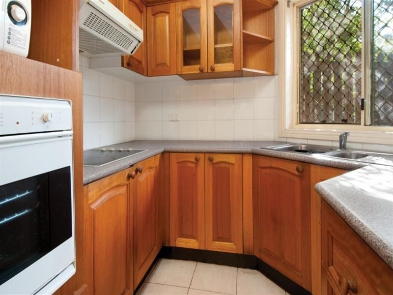 2/3 Welsby Street, New Farm QLD 4005