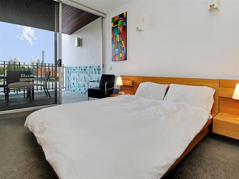 601/16 Skyring Terrace, Teneriffe QLD 4005