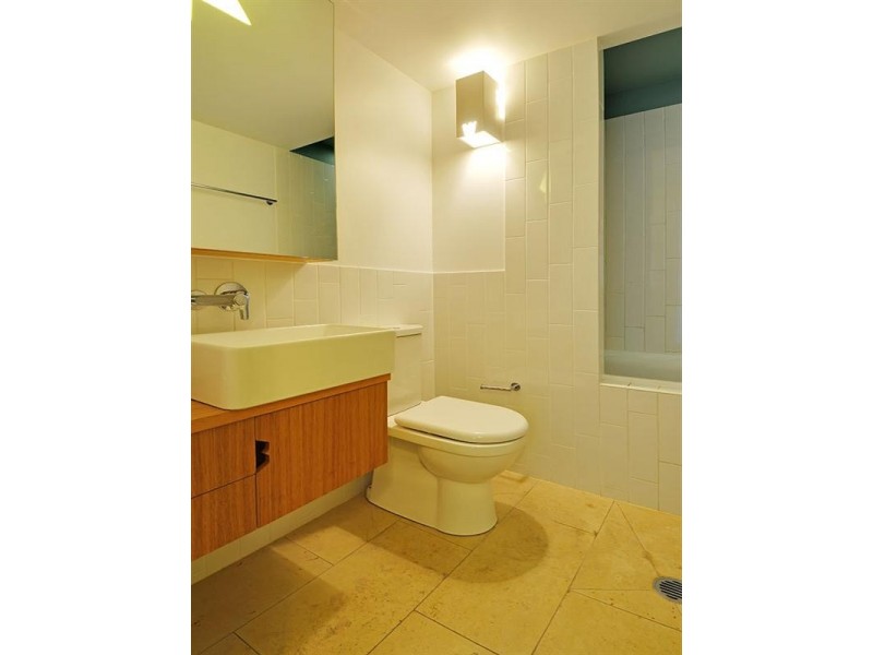 601/16 Skyring Terrace, Teneriffe QLD 4005