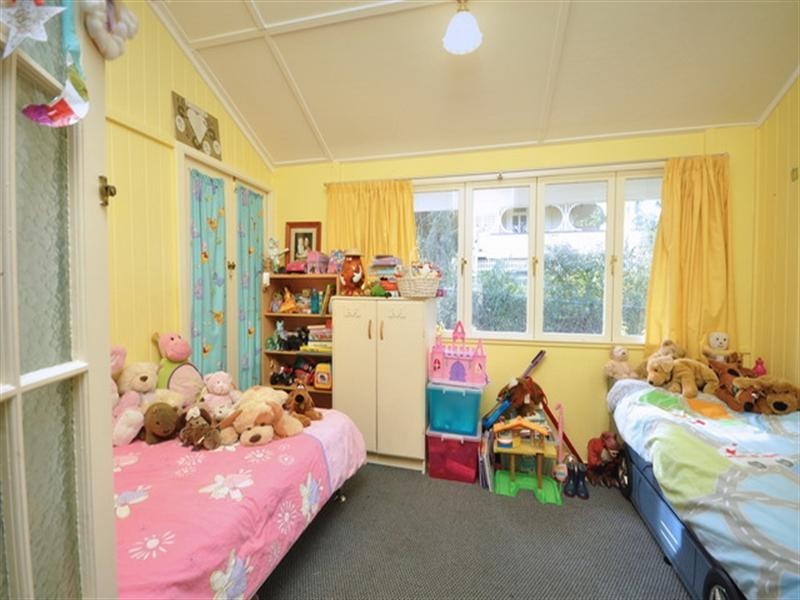 80 Bage Street, Nundah QLD 4012