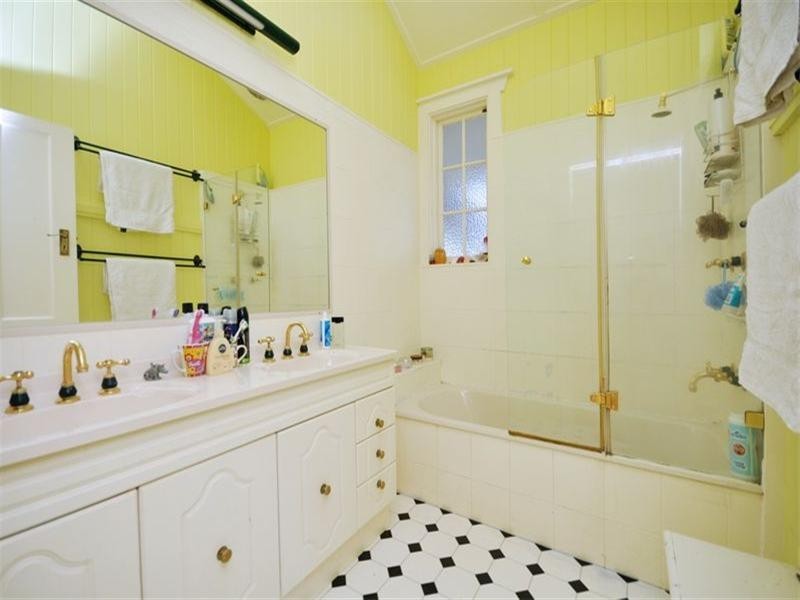 80 Bage Street, Nundah QLD 4012