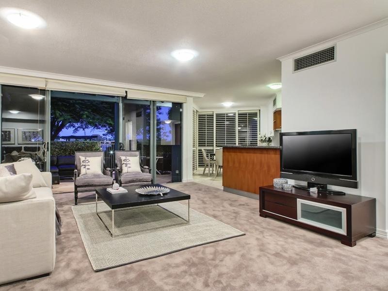 2/57 Newstead Terrace, Newstead QLD 4006
