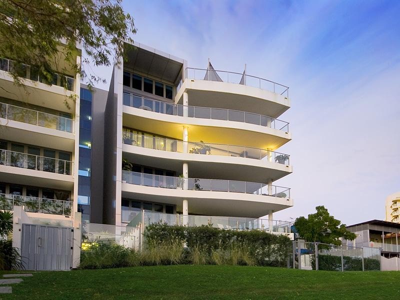 7/166 Oxlade Drive, New Farm QLD 4005