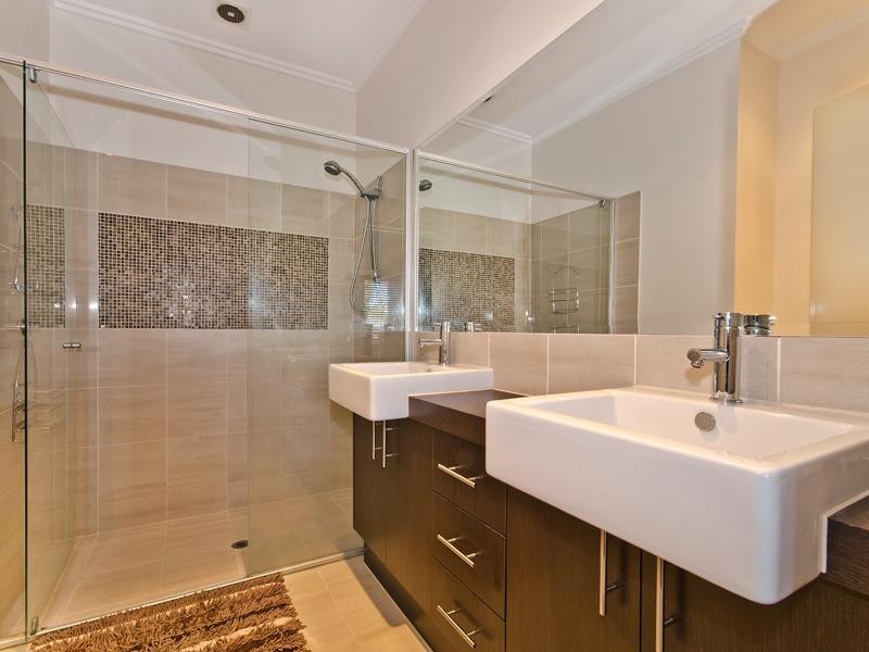 11/110 Commercial Road, Teneriffe QLD 4005