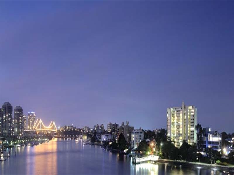 801/241 Wellington Street, East Brisbane QLD 4169