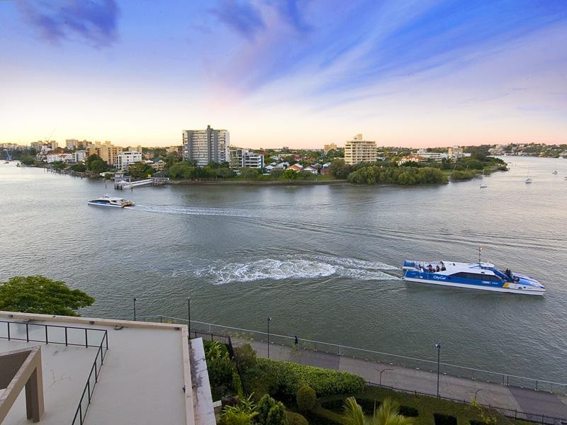 801/241 Wellington Street, East Brisbane QLD 4169