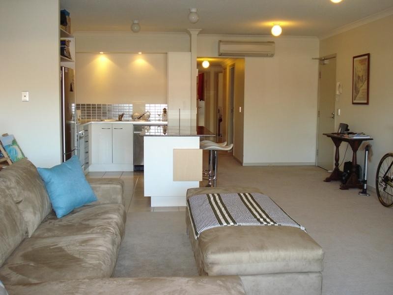 1/41 Oxlade Drive, New Farm QLD 4005