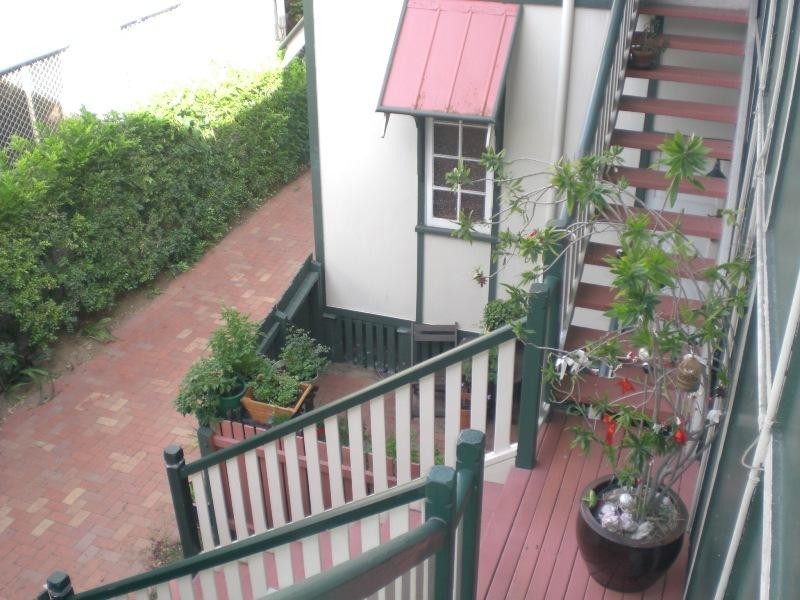 4/20 Bowen Street, New Farm QLD 4005