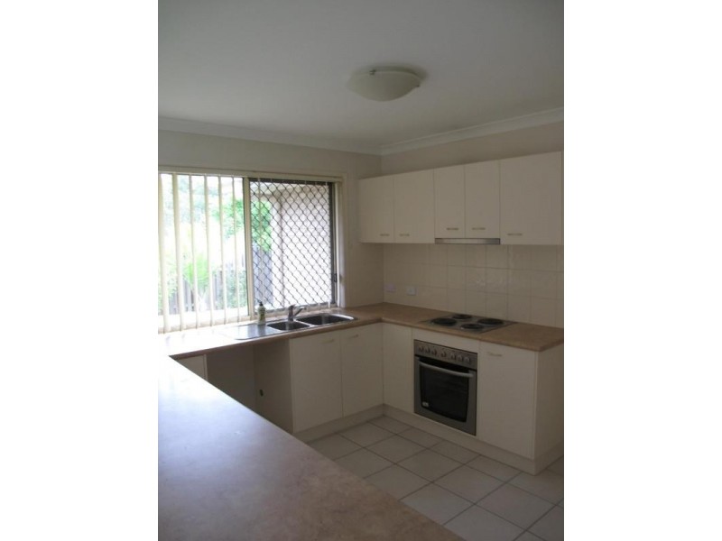 7 Innes Close, Parkinson QLD 4115