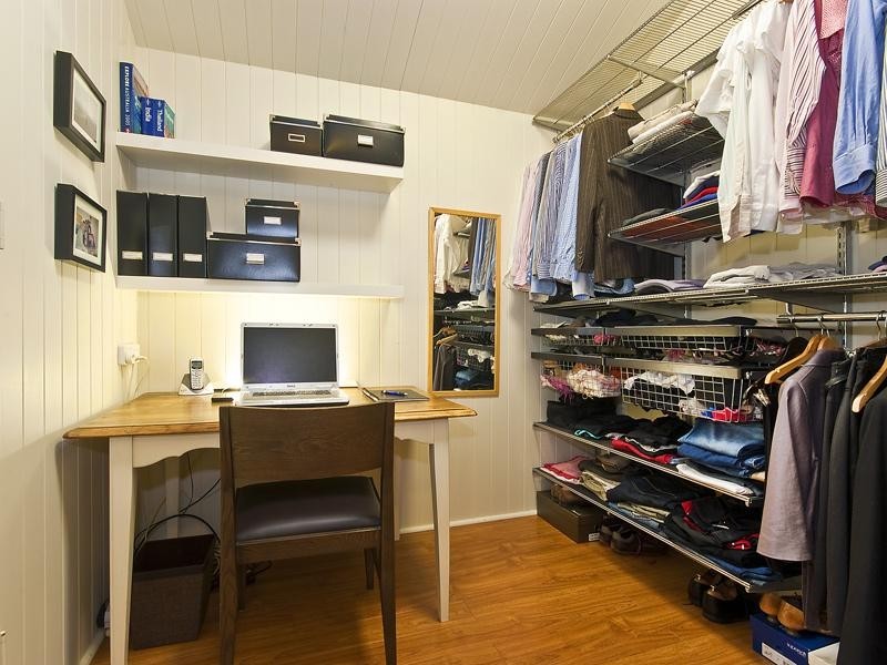 22 Macrossan Avenue, Norman Park QLD 4170