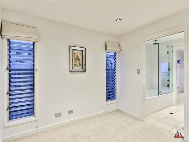 3 Isaac, Spring Hill QLD 4000