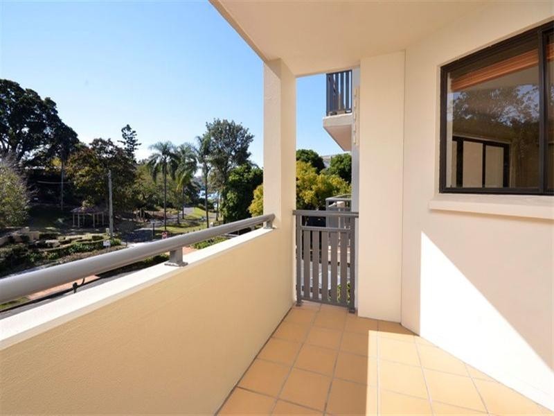 10/15 Newstead Avenue, Newstead QLD 4006