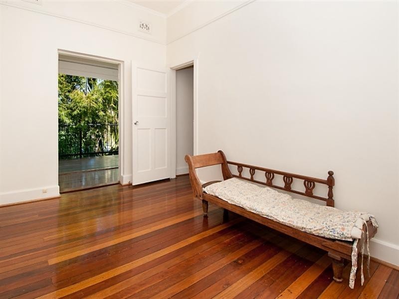 11/111 Merthyr Road, New Farm QLD 4005