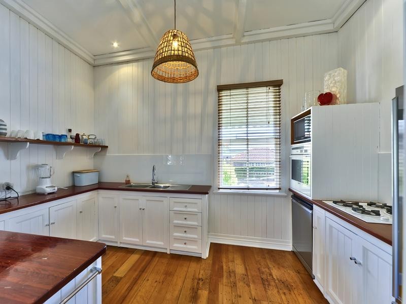 15 Beeston Street, New Farm QLD 4005