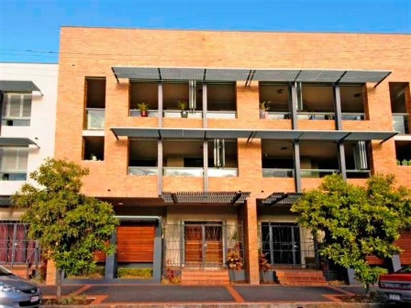 4/31 Helen Street, Teneriffe QLD 4005