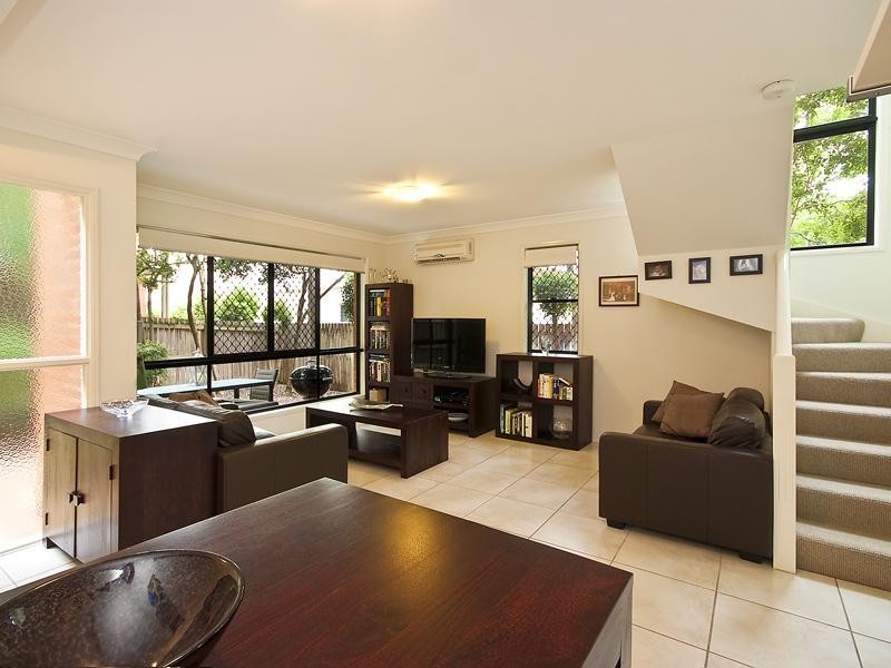 4/64 Browne Street, New Farm QLD 4005