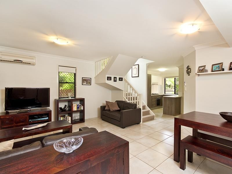 4/64 Browne Street, New Farm QLD 4005