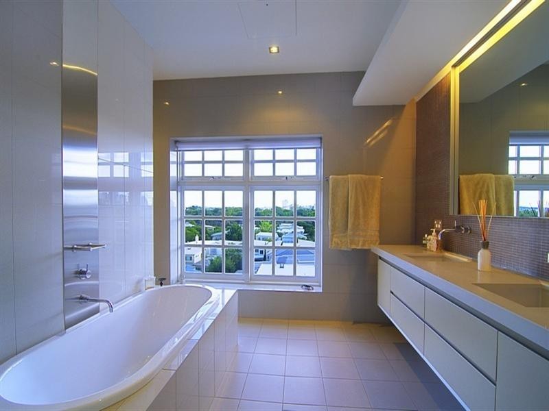 2422/32 Refinery Parade, New Farm QLD 4005