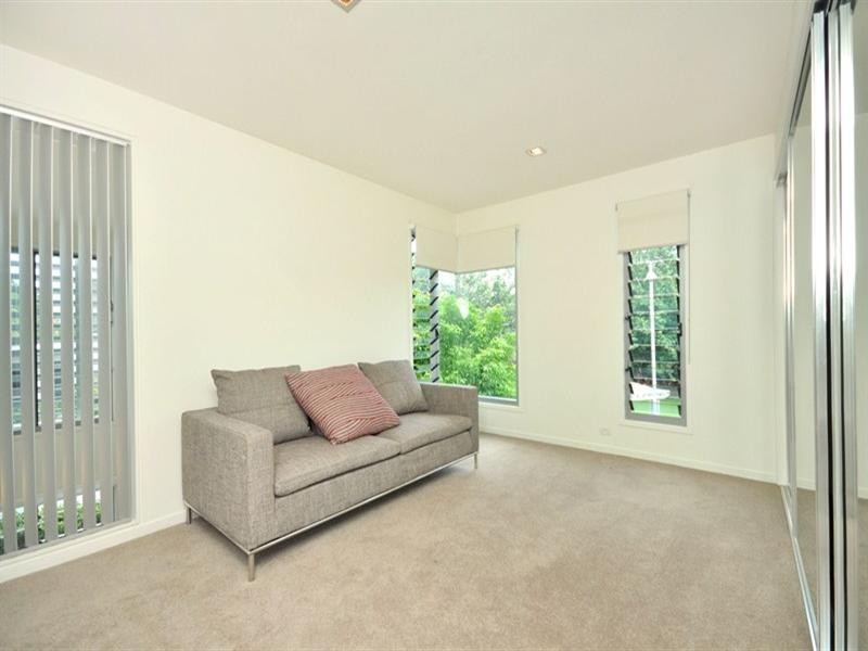 14 Hopetoun Way, New Farm QLD 4005