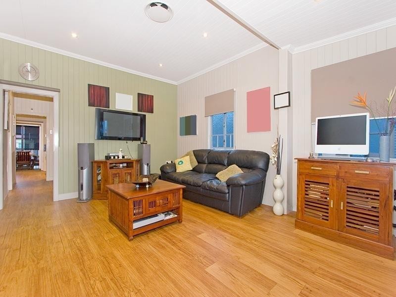 16 Corbett Street, West End QLD 4101