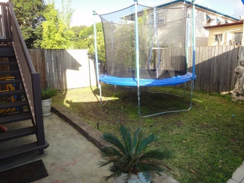 16 Corbett Street, West End QLD 4101