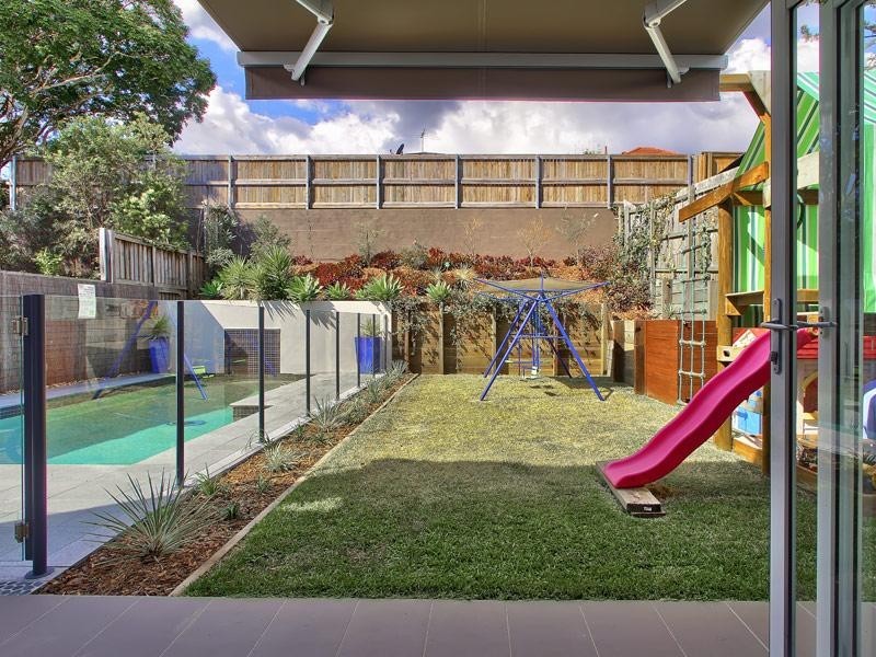 47 Trafalgar Street, Morningside QLD 4170