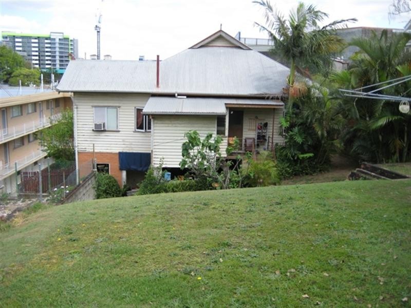 5 Cintra Road, Bowen Hills QLD 4006