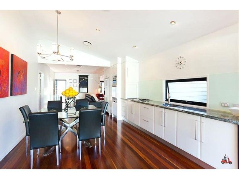 4 Hipwood Street, Spring Hill QLD 4000