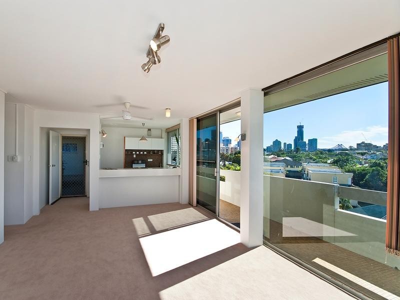 24/128 Oxlade Drive, New Farm QLD 4005