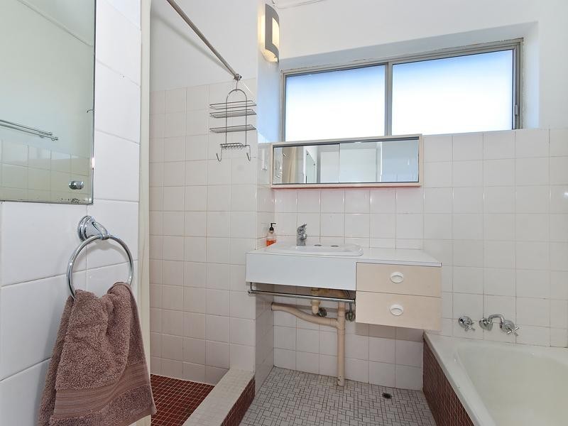 24/128 Oxlade Drive, New Farm QLD 4005