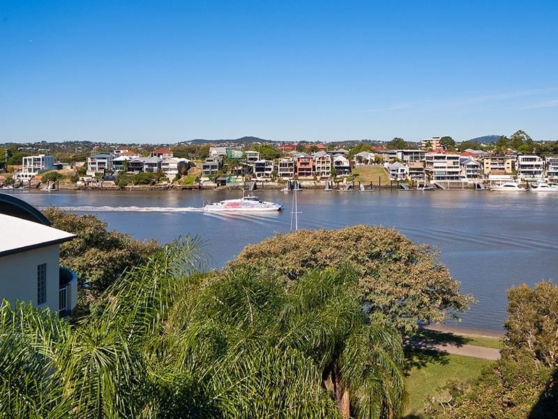 24/128 Oxlade Drive, New Farm QLD 4005