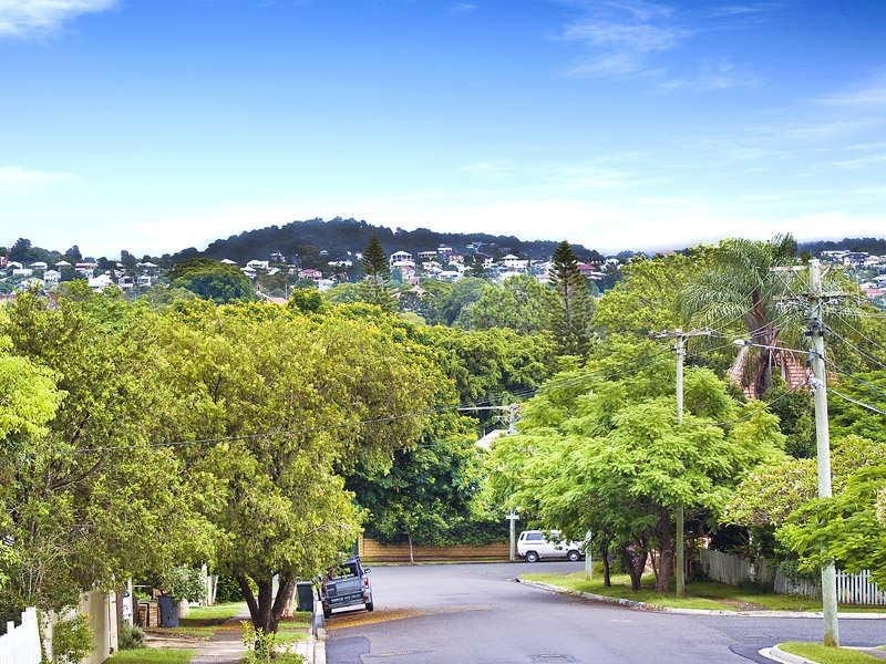 27 Hamley, Wooloowin QLD 4030