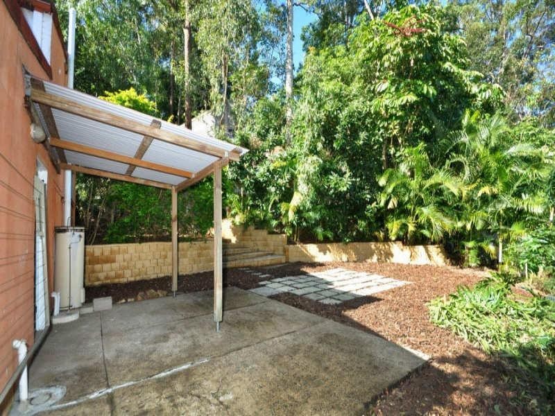 12 Jillian Street, Chapel Hill QLD 4069