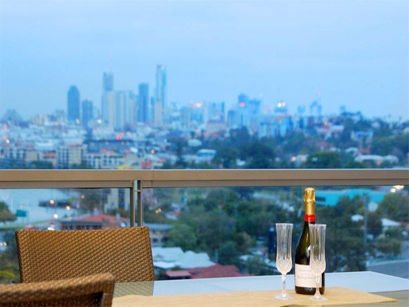 43 Queens Road, Hamilton QLD 4007