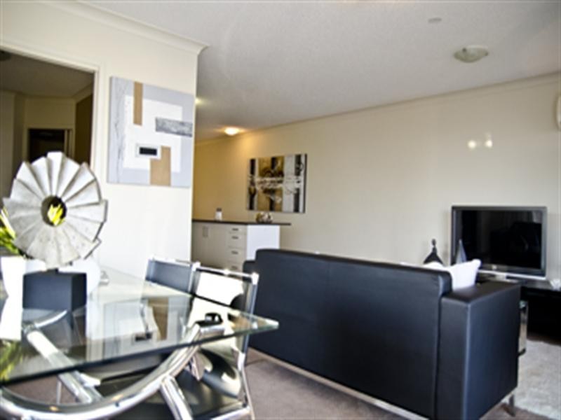 601/21 Patrick Lane, Toowong QLD 4066