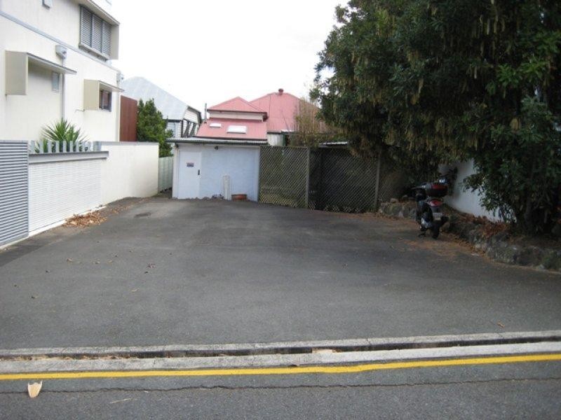 43 Doggett Street, Newstead QLD 4006