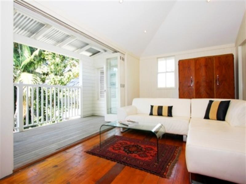 3 Hipwood Street, Spring Hill QLD 4000