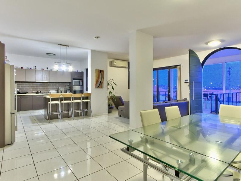 27 Jordan Terrace, Newstead QLD 4006