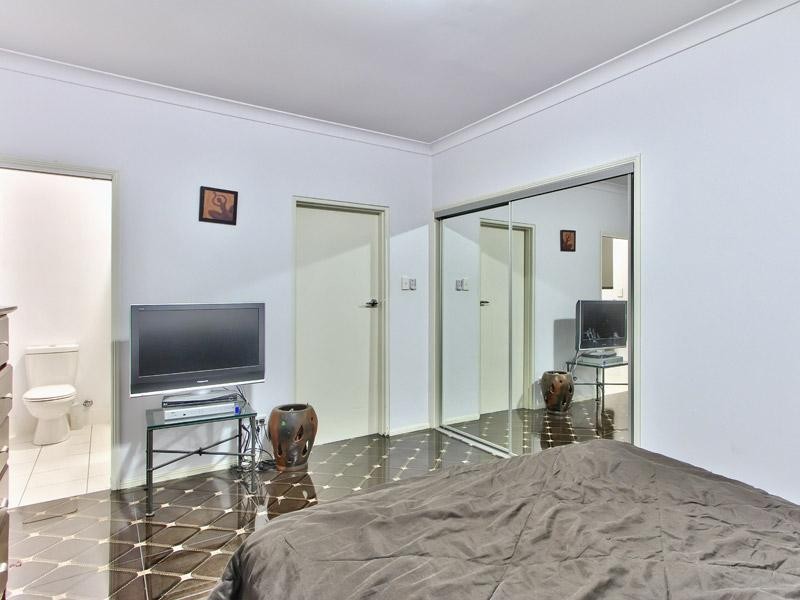 27 Jordan Terrace, Newstead QLD 4006