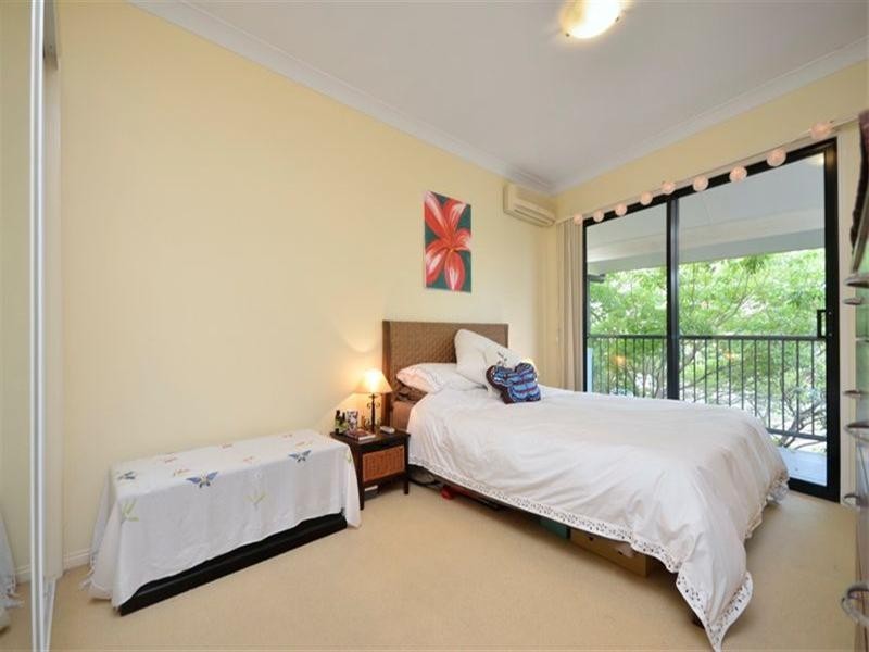 1/9 Bennett Street, Toowong QLD 4066