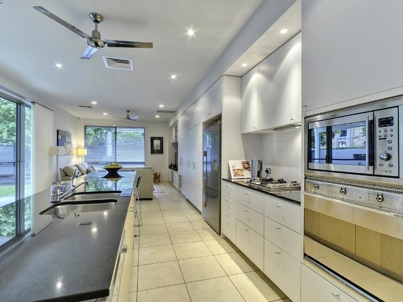 36 Refinery Parade, New Farm QLD 4005