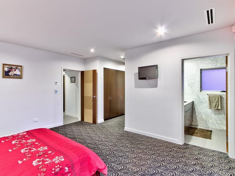 31 Wynberg Lane, New Farm QLD 4005