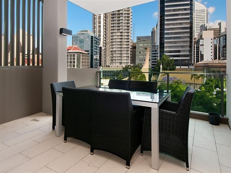 302/107 Astor Terrace, Spring Hill QLD 4000