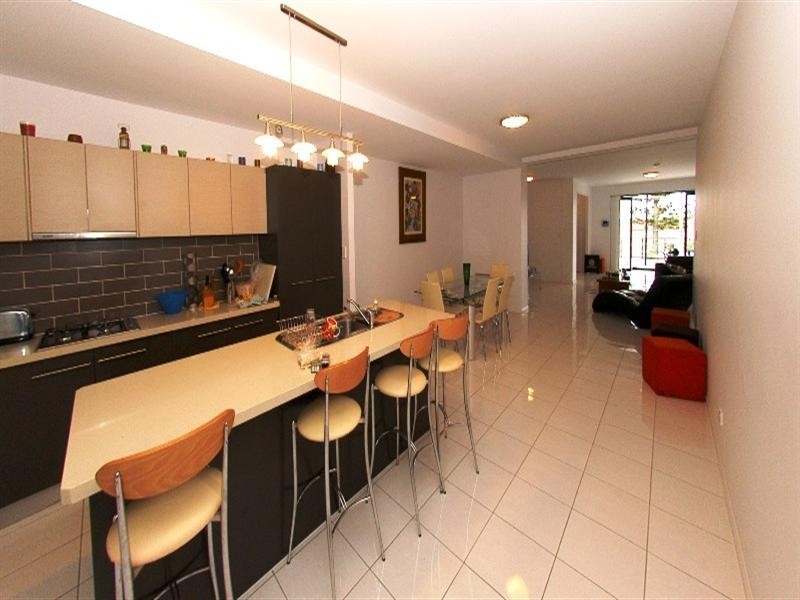 27 Jordan Terrace, Fortitude Valley QLD 4006