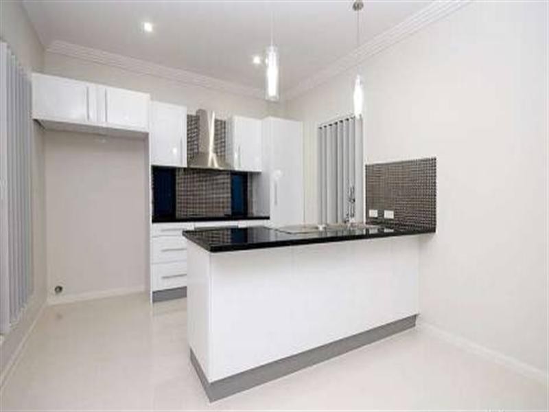 8 Trudy Crescent, Cornubia QLD 4130